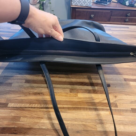 Catherine Malandrino Blue Large 2 Handle Tote Purse - Picture 9 of 15